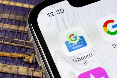 Cách đổi hình nền bàn phím điện thoại Android và iPhone