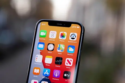 Apple phát hành iOS 15.4.1 để sửa lỗi ngốn pin, mời bạn cập nhật
