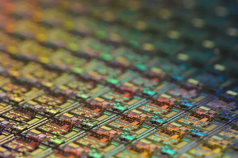 Apple sẽ trang bị chip 2nm cho Mac và iPhone vào năm 2025