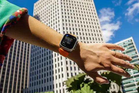 Tại sao Apple Watch Ultra lại là chiếc đồng hồ thú vị nhất trong nhiều năm?