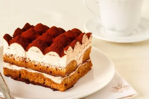 2 cách làm bánh Tiramisu thơm béo không cần máy đánh trứng, lò nướng