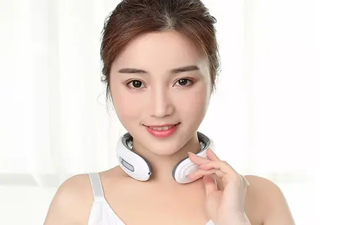 Nên mua máy massage cổ loại nào? Cách chọn mua máy massage cổ hiệu quả nhất