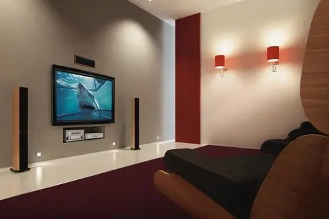 Bỏ túi những tiêu chí cần lưu tâm khi mua tivi treo tường phù hợp cho bạn và gia đình 