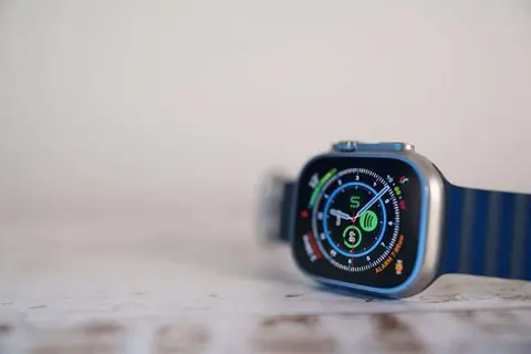 Apple Watch Ultra 2 sẽ có màn hình lớn hơn 10%?