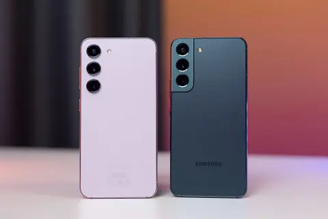 2023 rồi, liệu Galaxy S22 có còn đáng mua khi Galaxy S23 đang quá hot?