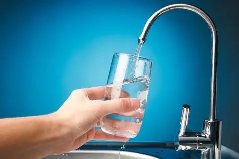 Máy lọc nước có an toàn không? Nên hay không sử dụng máy lọc nước?