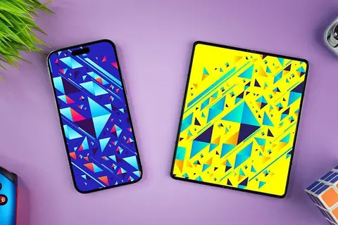 So sánh Samsung Galaxy Z Fold5 và Apple iPhone 14 Pro Max: Smartphone nào mới là "chân ái"?