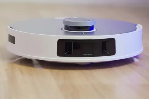 Review robot hút bụi lau nhà Ecovacs Deebot T20 Omni DLX23: Quản gia đa năng, xua tan nỗi lo dọn dẹp không gian sống