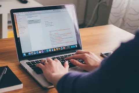 Top 5 laptop cho sinh viên điện tử viễn thông cấu hình tốt nhất 2023