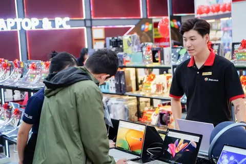 Học sinh - Sinh viên cần mua laptop nhập học thì đi đâu? Ghé ngay FPT Shop thôi
