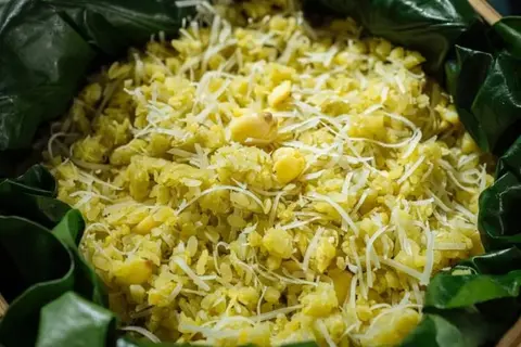 Cách làm xôi vò hạt sen nóng hổi, dẻo tơi, bùi ngọt, cực đơn giản cho bữa sáng tràn đầy năng lượng