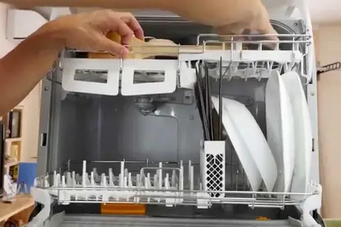 Tổng hợp mã lỗi máy rửa chén Electrolux, nguyên nhân và cách khắc phục để bạn tham khảo và áp dụng trong trường hợp cần thiết