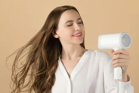 Tìm hiểu công nghệ máy sấy tóc cảm biến nhiệt độ thông minh, bí quyết để có mái tóc đẹp 