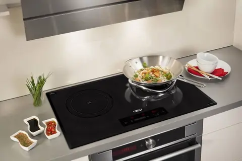 Ưu điểm bếp từ cảm ứng: An toàn, tiết kiệm thời gian nấu, tiện lợi khi sử dụng