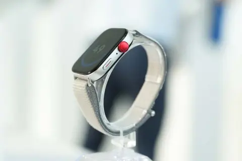 Trên tay nhanh Huawei Watch Fit 3: Smartwatch vô địch phân khúc 3 triệu đồng nửa đầu năm 2024