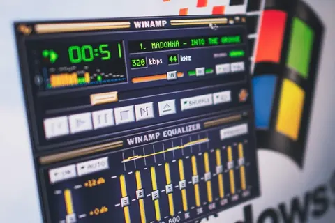 Phần mềm Winamp: Trình phát nhạc nổi tiếng một thời trên máy tính không thế hệ 8x, 9x nào quên được