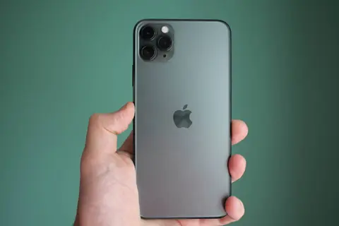 2026 có nên mua iPhone 11 Pro Max không? Đánh giá chi tiết trước khi xuống tiền