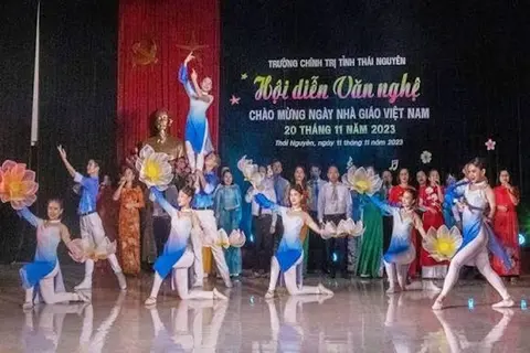 20 tháng 11 nên hát bài gì? Gợi ý những ca khúc hay và ý nghĩa