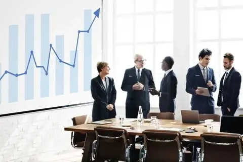 Board of Directors là gì? Tìm hiểu về vai trò, trách nhiệm và công việc của Board of Directors