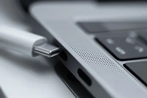 Sửa laptop bị lỗi cổng USB-C như thế nào? Dấu hiệu cho thấy cần sửa chữa hoặc thay mới cổng USB-C laptop