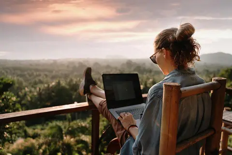 Digital Nomad là gì? Lý do lối sống này đang trở thành xu hướng của thế hệ trẻ