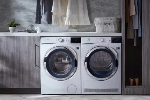 Đánh giá máy sấy thông hơi Electrolux UltimateCare EDV854J3WB: Giải pháp sấy khô quần áo tiện lợi
