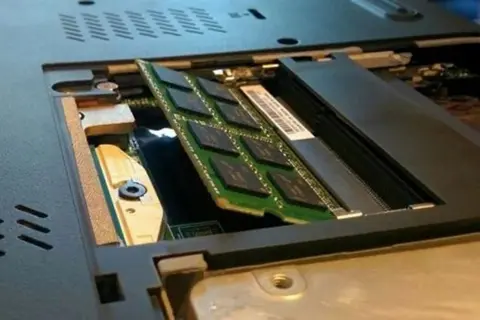 Khi nào cần nâng cấp RAM? Dấu hiệu laptop thiếu bộ nhớ và cách chọn RAM phù hợp