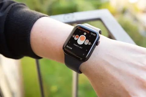 Theo dõi chu kỳ kinh nguyệt trên Apple Watch là gì? Tính năng này hỗ trợ quản lý sức khỏe phụ nữ ra sao?