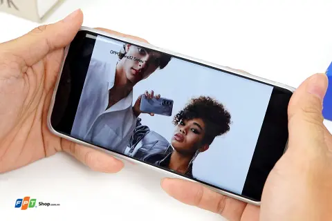 Màn hình chuẩn flagship của OPPO Reno12 series mang tới trải nghiệm gì?