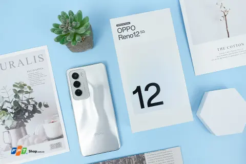 Mở hộp và trên tay OPPO Reno12 5G tại Việt Nam: AI Phone đầu tiên của OPPO với thiết kế sang trọng, nổi bật