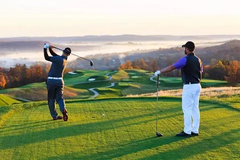 Tổng hợp các app đặt sân golf online giá rẻ, uy tín cho cá nhân và doanh nghiệp