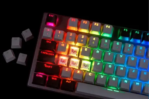 Bàn phím LED RGB là gì? Bàn phím LED RGB có thực sự cần thiết khi chơi game?