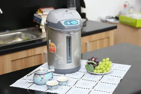 Gợi ý nhanh TOP bình thủy điện tốt cho trẻ, an toàn tiện lợi cho cả gia đình