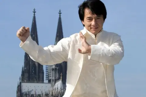 Các tập phim có sự tham gia của Jackie Chan ghi dấu ấn đậm nét trong lịch sử điện ảnh hành động
