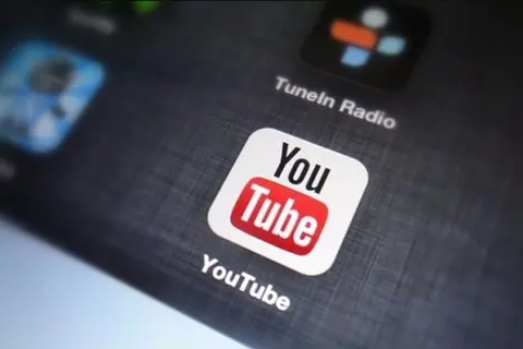 Hướng dẫn cách khóa YouTube trên tivi Sony chi tiết để hạn chế trẻ em sử dụng