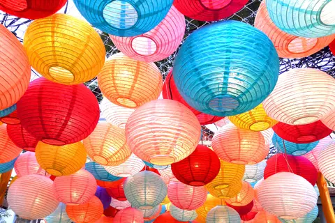 Tổng hợp các cách làm đèn Trung thu đơn giản 2025 vô cùng độc đáo và chi tiết