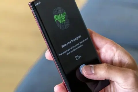 Vân tay dưới màn hình là gì? Khám phá công nghệ bảo mật hiện đại trên smartphone
