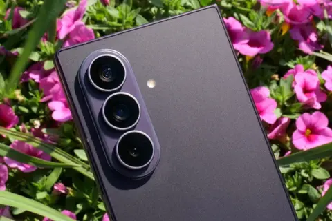 Khám phá camera Samsung Galaxy Z Fold 8 Ultra: Camera 200 MP có gì đáng chú ý?