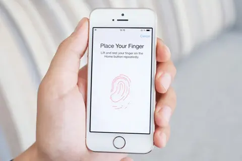 Có nên mua iPhone mất vân tay? Những điều bạn cần biết trước khi mua để tránh “tiền mất tật mang”