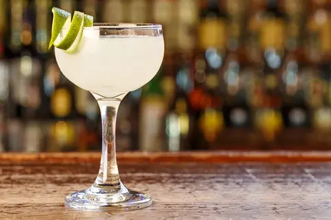 Công thức pha chế Cocktail daiquiri ngon – Biểu tượng pha chế cổ điển mang hương vị tươi mát và tinh tế
