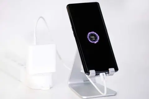 Tìm hiểu về VOOC: Công nghệ sạc nhanh tiên tiến và an toàn cho điện thoại OPPO