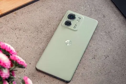 Đánh giá Motorola Edge 40: Thiết kế cao cấp, màn hình 144 Hz và camera OIS có còn đáng mua?