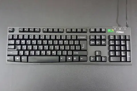 Đánh giá bàn phím Fuhlen L411: Bàn phím cơ quốc dân dành cho sinh viên và dân văn phòng