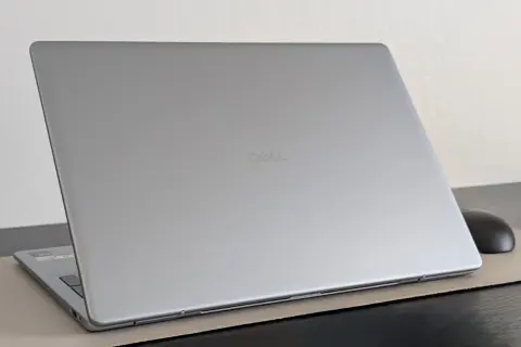 Đánh giá Dell 16 Plus DB16250 X65NW7: Mẫu laptop AI đắc lực với màn hình rộng mở và màu Ice Blue thanh lịch