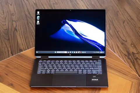 Đánh giá HP Spectre x360 2024: Sang trọng, hiệu năng đỉnh cao và màn hình cảm ứng 360 độ