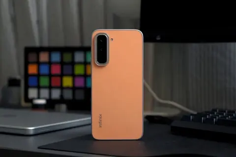 Đánh giá Infinix Hot 70: Helio G100 Ultimate, pin 6.000 mAh, AI Tap nổi bật