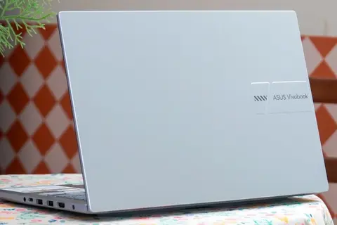 Đánh giá laptop Asus Vivobook 14 X1404ZA-NK376W: Cấu hình khá ổn, thiết kế cao cấp