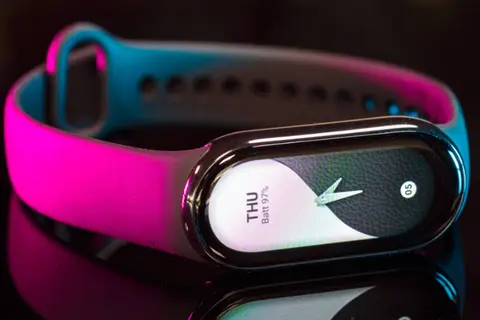 Đánh giá Mi Band 8 năm 2026: Vòng đeo tay cơ bản, pin bền, còn đáng dùng?