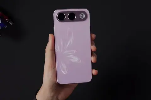 Đánh giá OPPO A7 Pro: Pin 8.000 mAh, màn hình AMOLED 120 Hz và AI thông minh