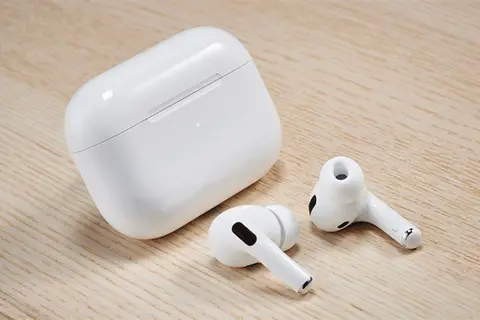 Đánh giá tai nghe AirPods Pro 2023: Sau 3 năm ra mắt, liệu đây có còn là thiết bị đáng mua? 
